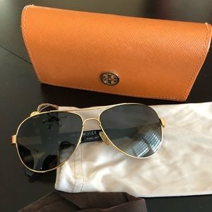 Tory Burch aviators